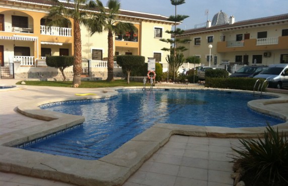 Apartamento - Alquiler Larga Estancia - Ciudad Quesada - FL0022