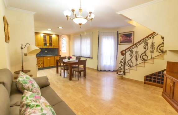 Apartment - Long Rental Period - Torrevieja - MLL4224