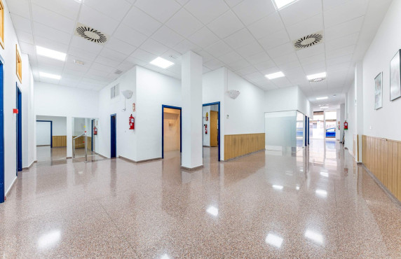 Bussines Premises - For Sale - Alicante - Altozano