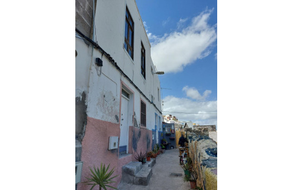 Casas o chalets - For Sale - Las Palmas de Gran Canaria - Calle Saturno