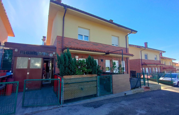 Casas o chalets - Venta - Marina de Cudeyo - Barrio Setien