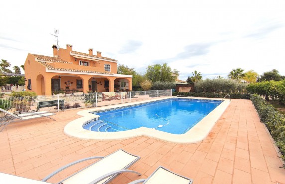 Chalet - Venta - Elche pedanias - RLV0001