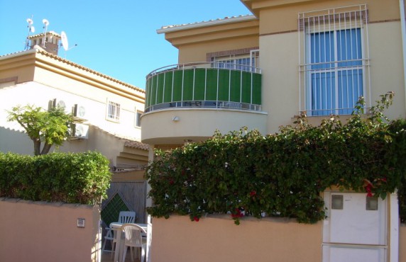 duplex - Alquiler Larga Estancia - Ciudad Quesada - FL0046
