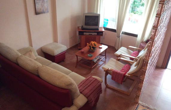 duplex - Alquiler Larga Estancia - Vega Baja - FL0098