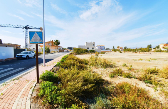 Fincas y solares - For Sale - Almerimar - Calle Avoceta