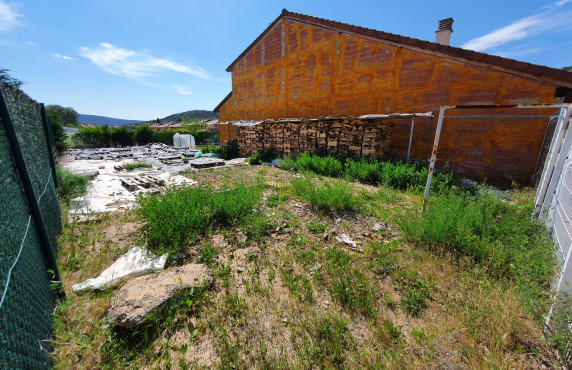 Fincas y solares - Venta - Aoiz-Agoitz - Urbanización Kanpondoa, 19