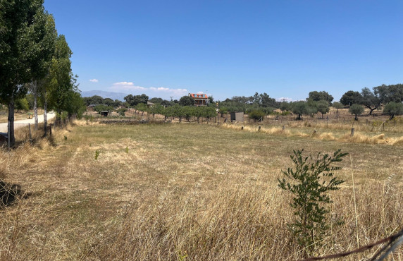 Fincas y solares - Venta - Navalcán - Carretera de la Candeleda