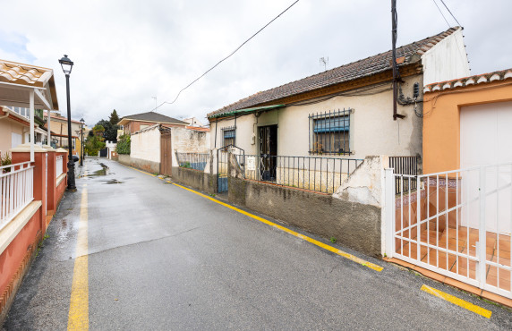 Fincas y solares - Venta - Ogíjares - C. Aixa, 6