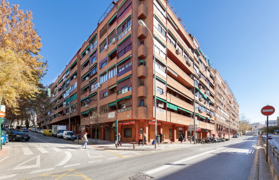 Locales - For Sale - Granada - Calle Nuestra Señora de la Salud