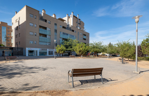 Locales - For Sale - Granada - Plaza Catedrática Asunción Linares