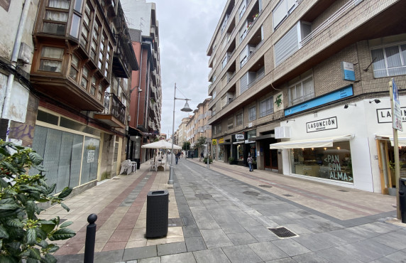 Locales - For Sale - Torrelavega - CALLE TORREANAZ Nº: 8 CP: 39300