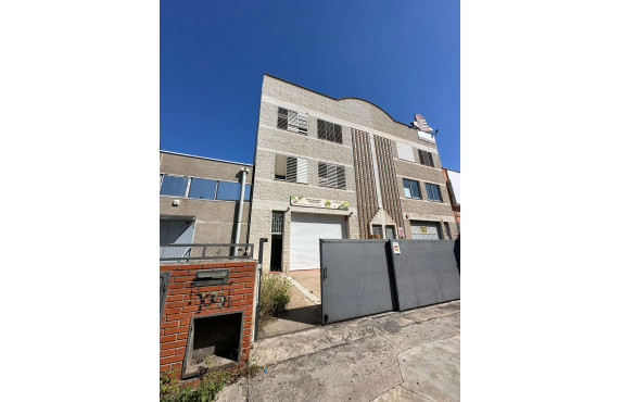 Naves - Venta - Cornellà de Llobregat - COURE