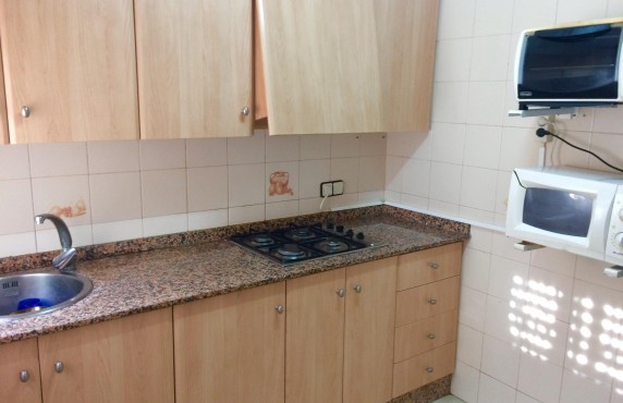 Piso - Alquiler de habitación de Larga Estancia - Elche - MLP0002
