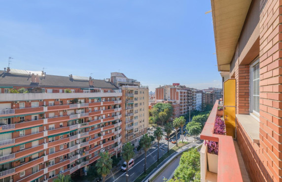 Pisos - For Sale - Barcelona - del Guinardó