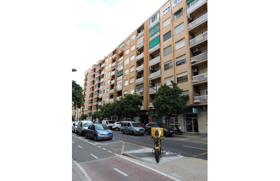 Pisos - For Sale - Valencia - Burjasot