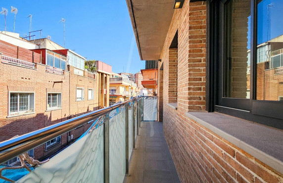 Pisos - Venta - Cornellà de Llobregat - CAMPFASSO