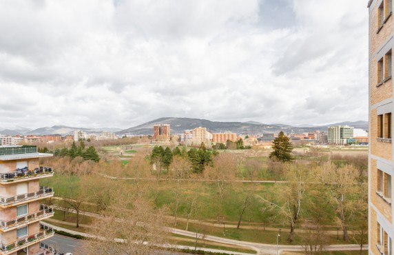 Pisos - Venta - Pamplona-Iruña - MLS-22710