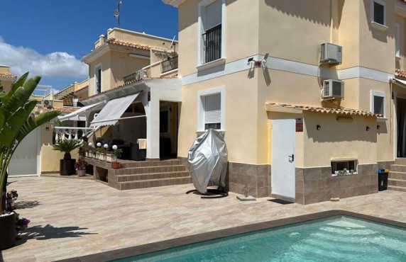 Townhouse - Venta - Ciudad Quesada - FL4583
