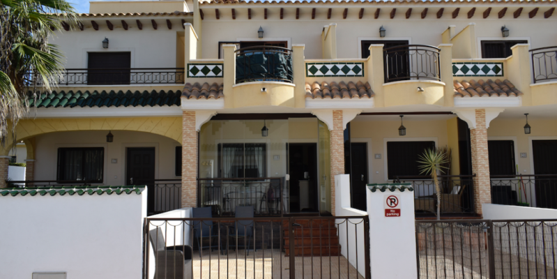 BEAUTIFUL TOWN HOUSE FOR ONLY 115.000€ IN Dona Pepa, Ciudad Quesada, ALICANTE