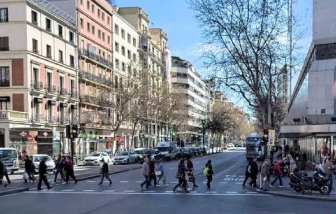 Venta - Locales - Madrid - ALBERTO AGUILERA