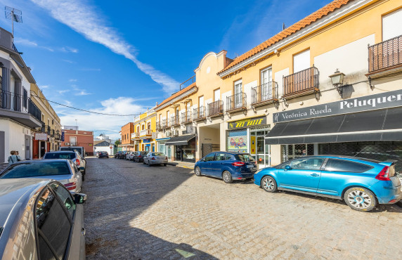 Venta - Casas o chalets - Brenes - Calle Hermanos Álvarez Quintero