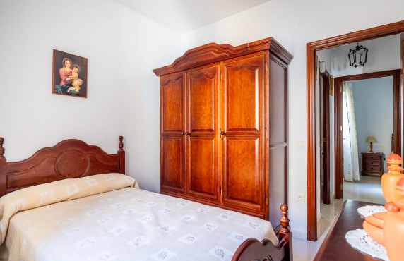 Venta - Casas o chalets - Brenes - Calle Hermanos Álvarez Quintero