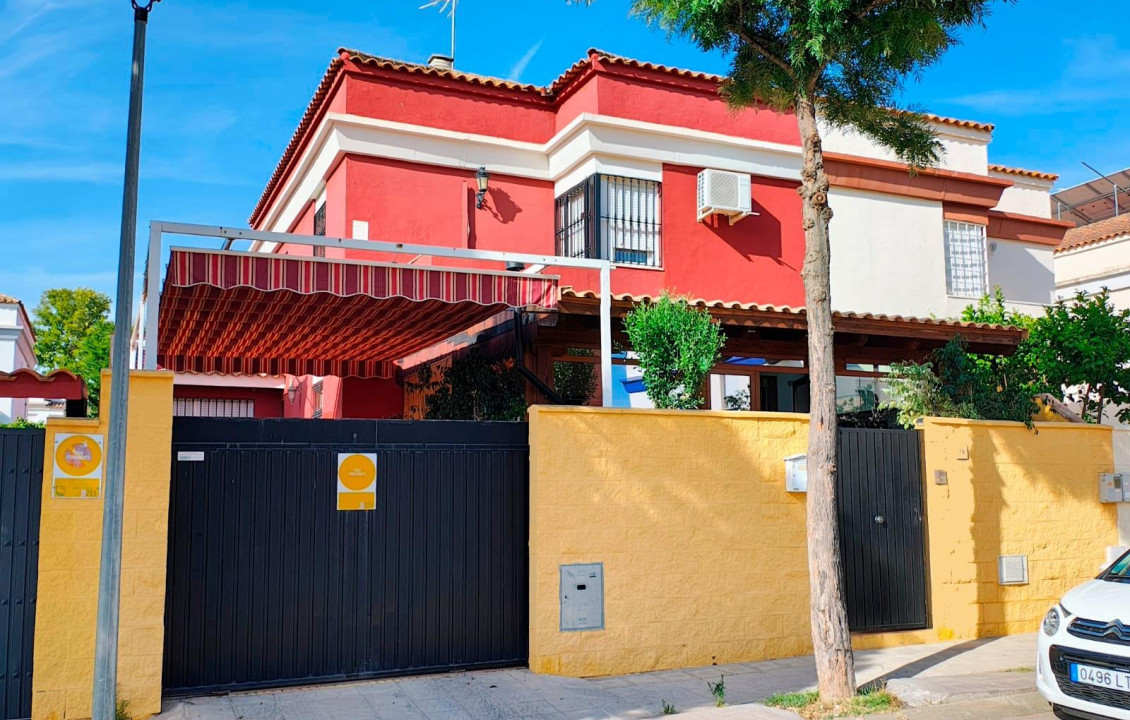 For Sale - Casas o chalets - Palomares del Río - BENACAZON