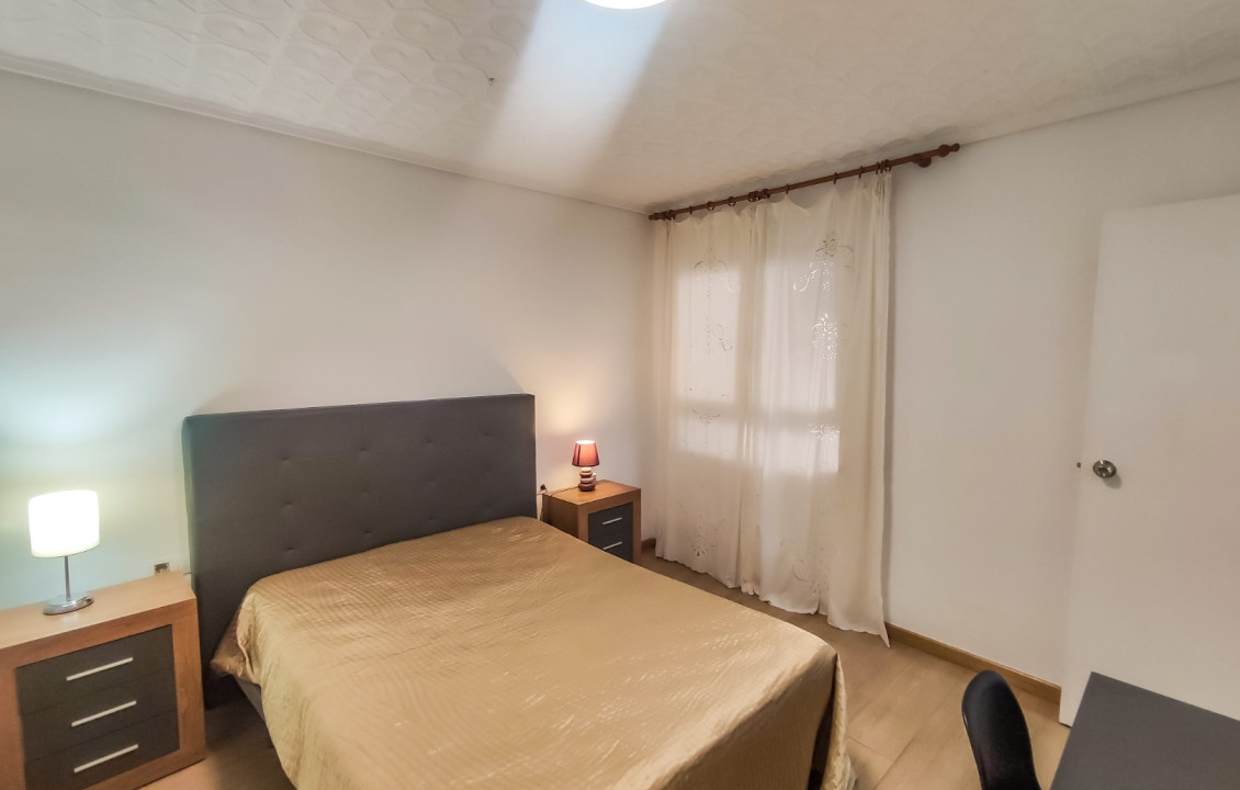Long term room rental - single room - Elche