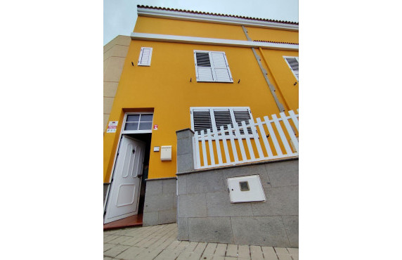 For Sale - Casas o chalets - Santa Lucía de Tirajana - Calle Carmelo Calderín