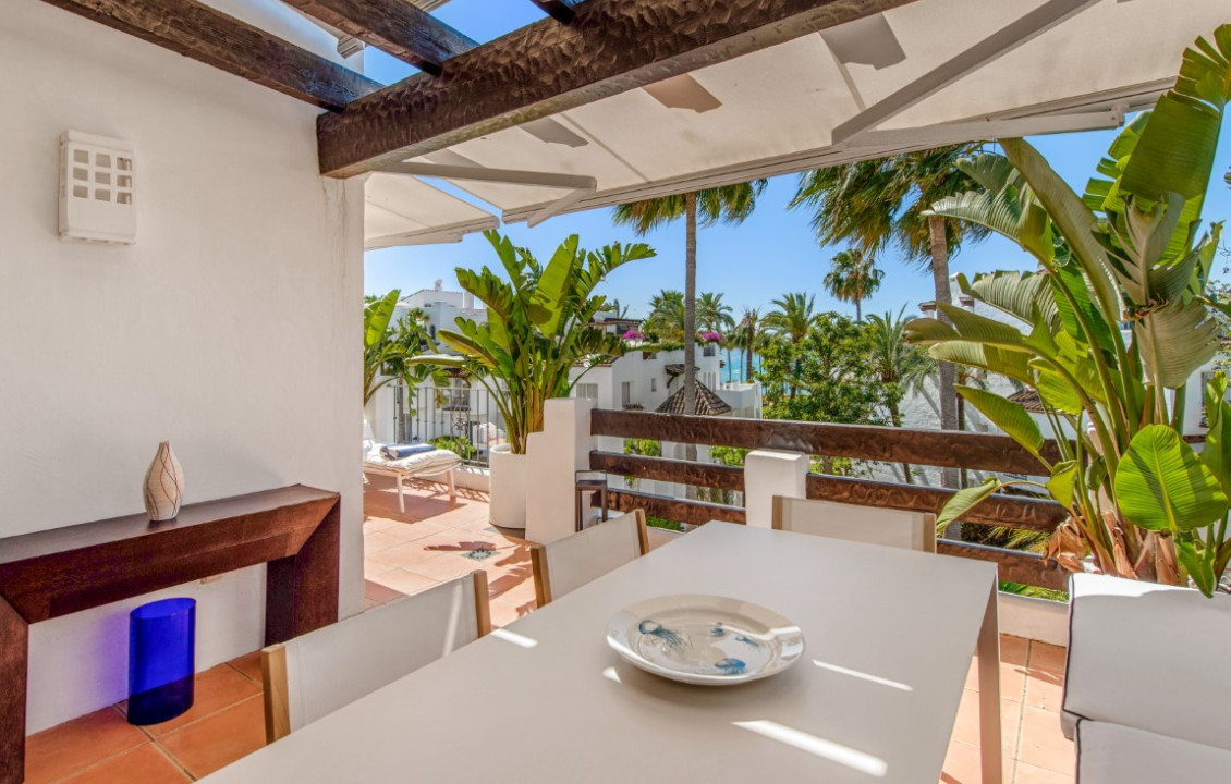 For Sale - Pisos - Estepona - Urb. Alcazaba Beach, Estepona, España