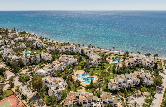 For Sale - Pisos - Estepona - Urb. Alcazaba Beach, Estepona, España