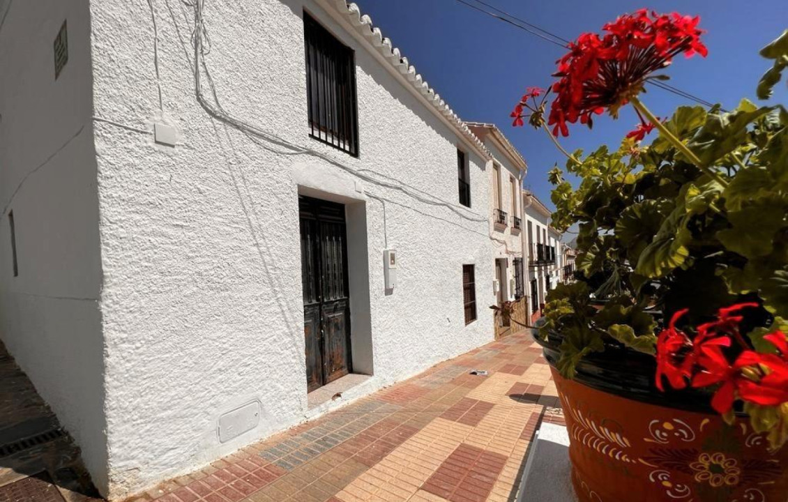 For Sale - Casas o chalets - Colmenar - MALAGA