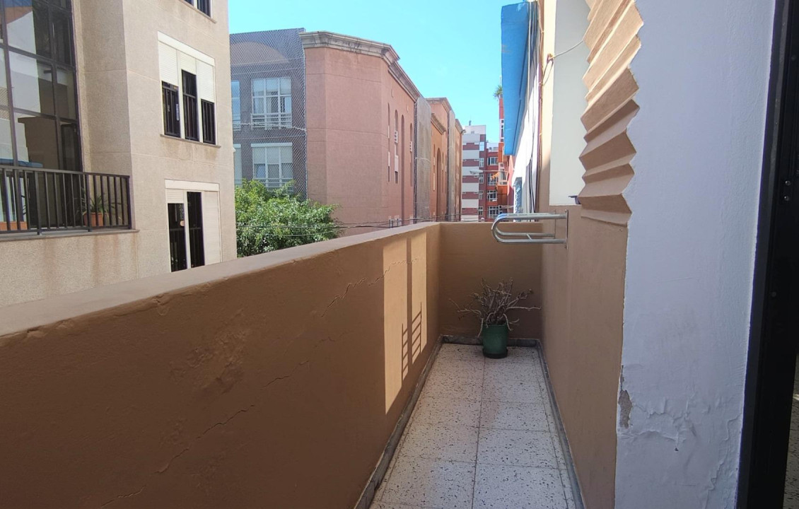 Venta - Pisos - Las Palmas de Gran Canaria - Calle de Uruguay