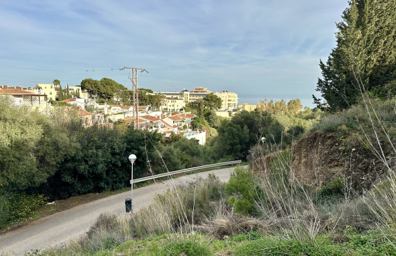 Venta - Fincas y solares - Fuengirola - C. el Roble, 16