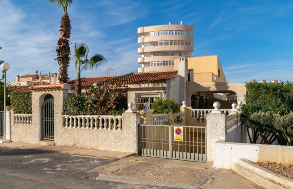 Venta - Casas o chalets - La Manga - Aluse