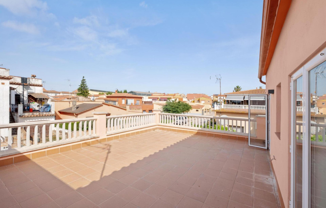 For Sale - Casas o chalets - Vilafant - de Pontós