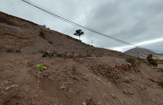 Venta - Fincas y solares - Santa María de Guía de Gran Canaria - Urbanización Sauces