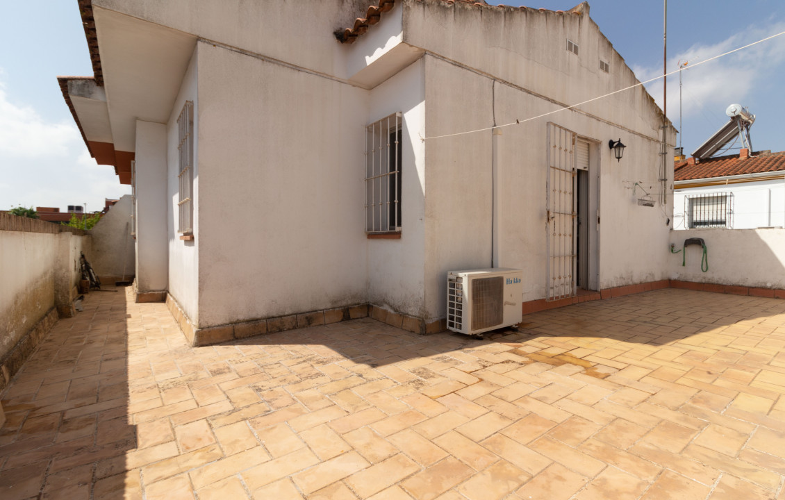 Venta - Casas o chalets - Bormujos - C. Guadajoz, 11