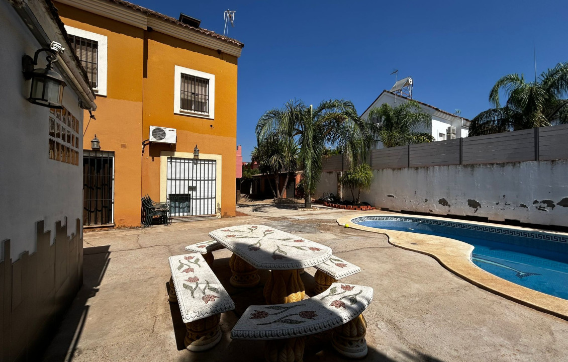 For Sale - Casas o chalets - Alcalá de Guadaíra - Calle Aguascalientes