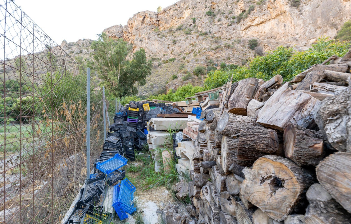 Venta - Fincas y solares - Vélez de Benaudalla