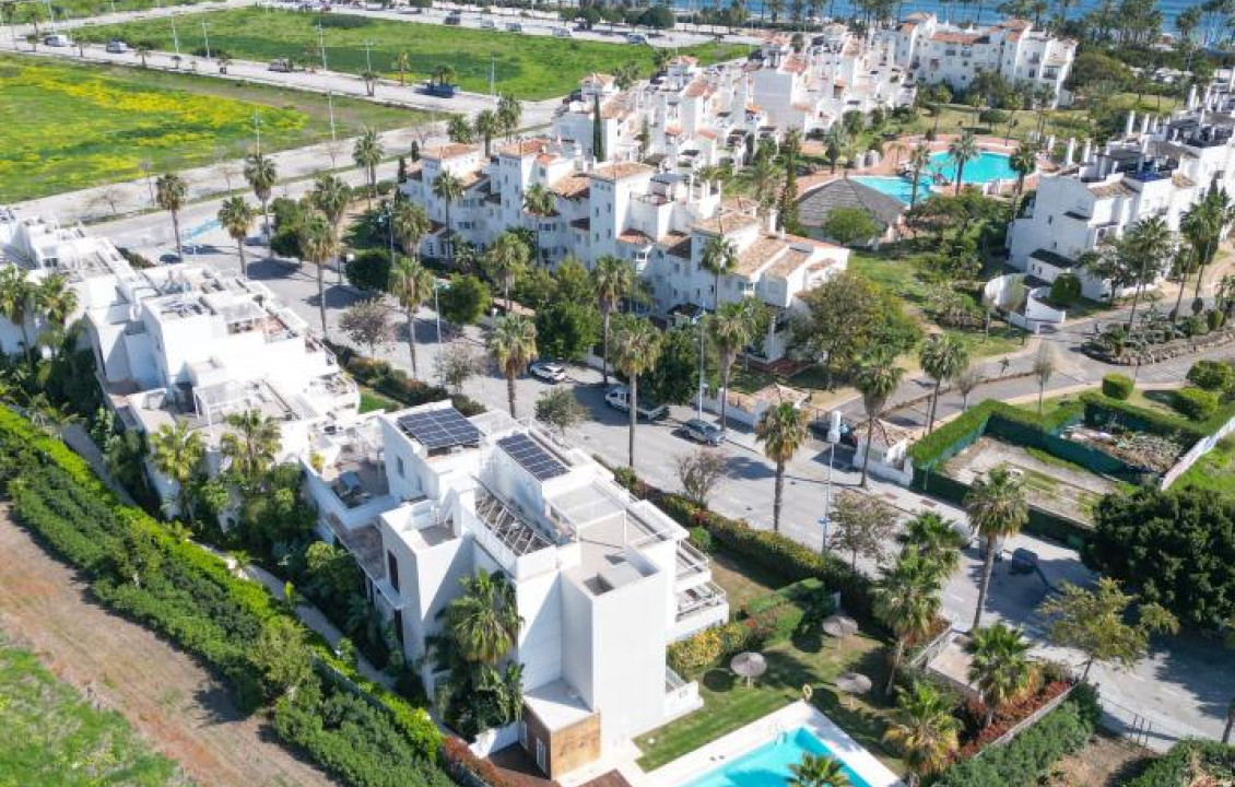 For Sale - Pisos - Marbella - AV MAR MEDITERRANEO 47 Es:2 Pl:03 Pt:07 CJTO JADE