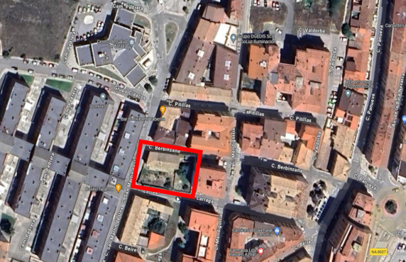 Venta - Fincas y solares - Tafalla - CALLE SAN MARTIN DE UNX 14. Tafalla, 14