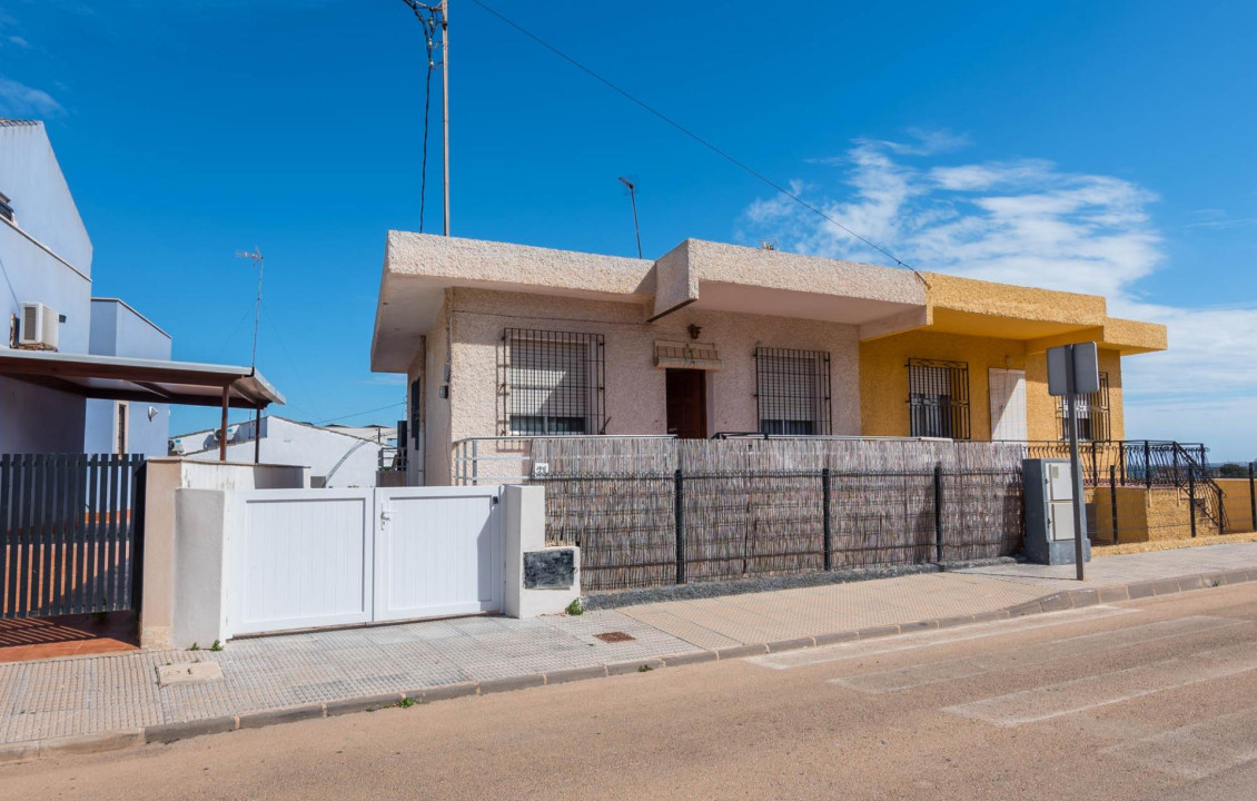 Venta - Casas o chalets - Los Urrutias - PANTANO ALARCON-URRUTIAS