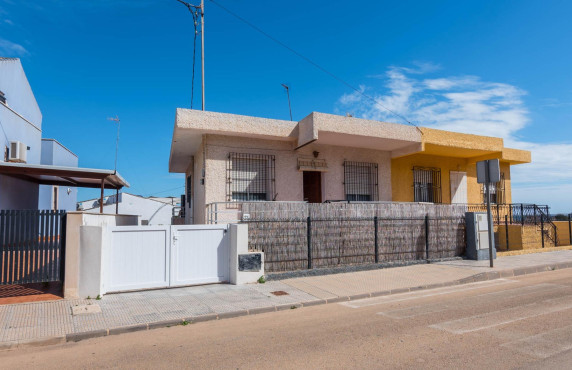 Venta - Casas o chalets - Los Urrutias - PANTANO ALARCON-URRUTIAS