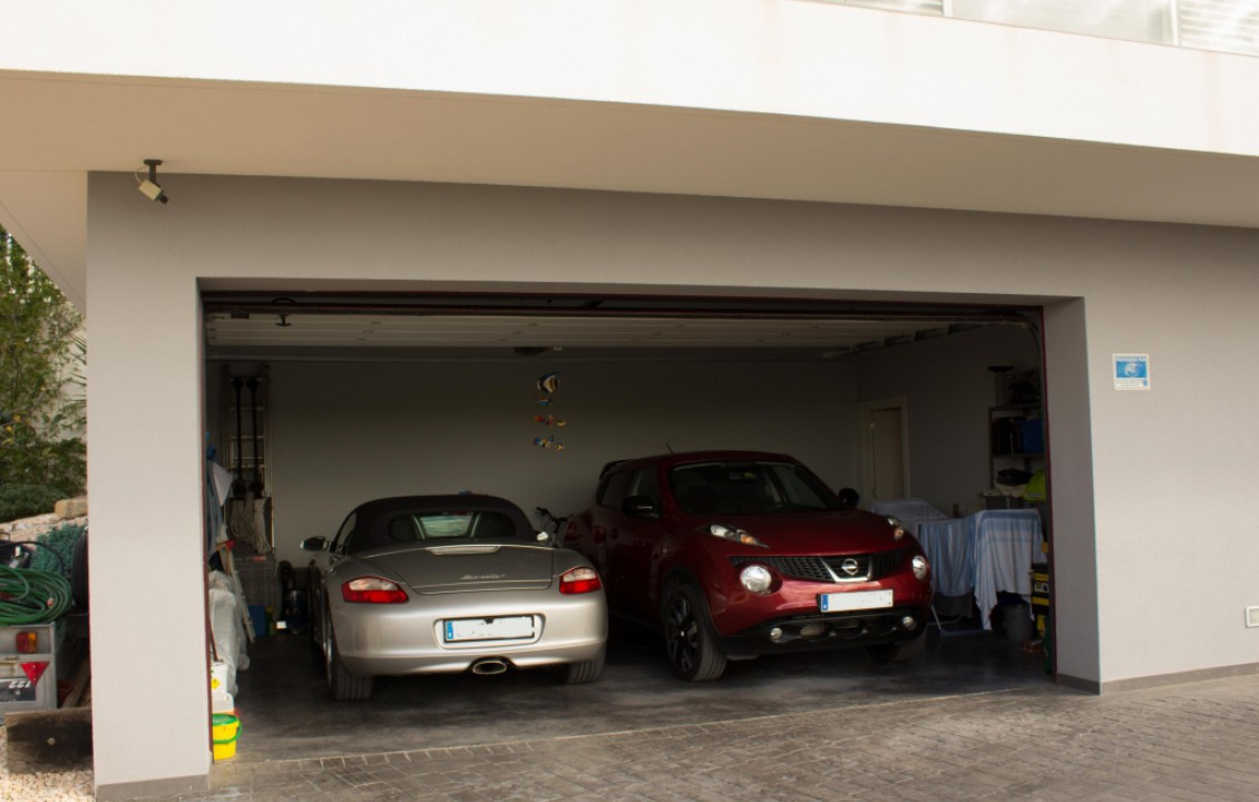 Garage. Alicante Holiday Lets