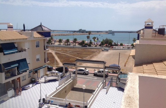 Sea views urbanitation. Alicante Holiday Lets. Torrevieja. 
