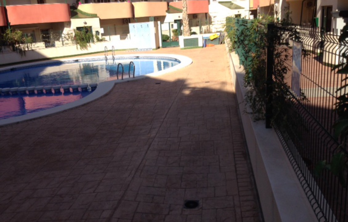 Community Pool. Alicante Holiday Lets. Almoradi 