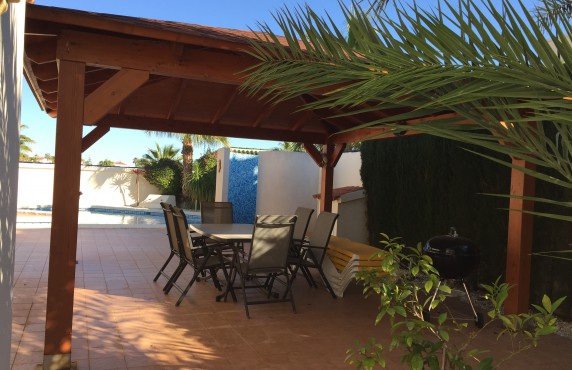 Zona BBQ. Alquiler de vivienda en Ciudad Quesada, Alicante Holiday Lets