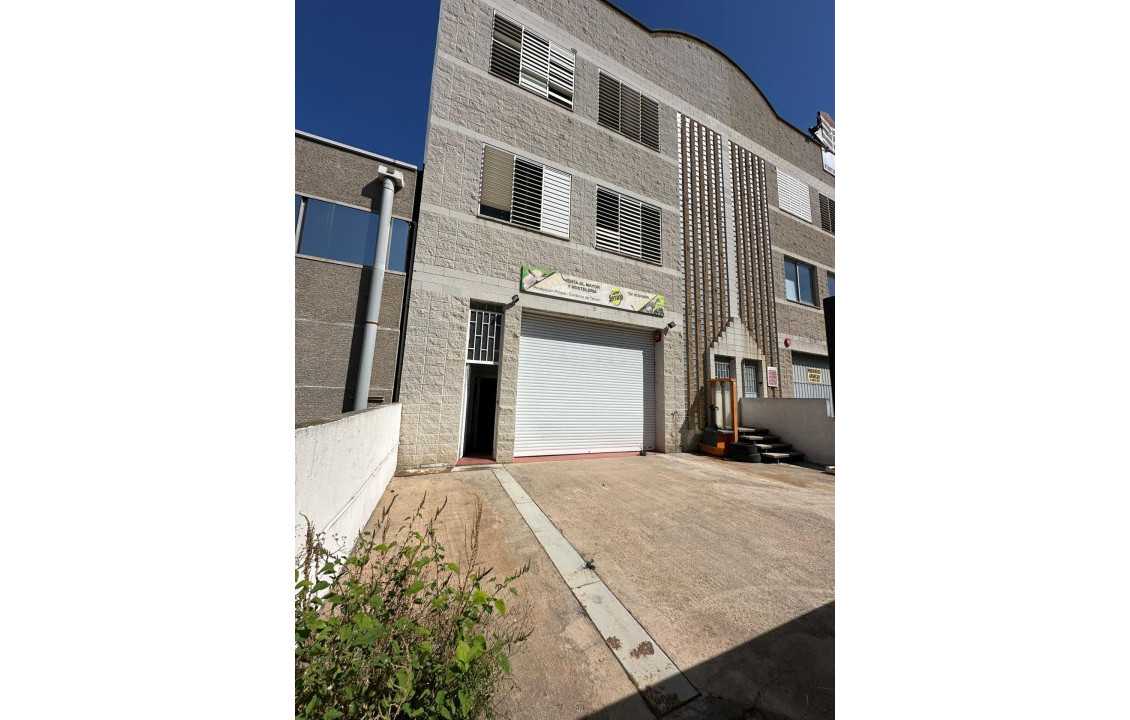 Venta - Naves - Cornellà de Llobregat - COURE