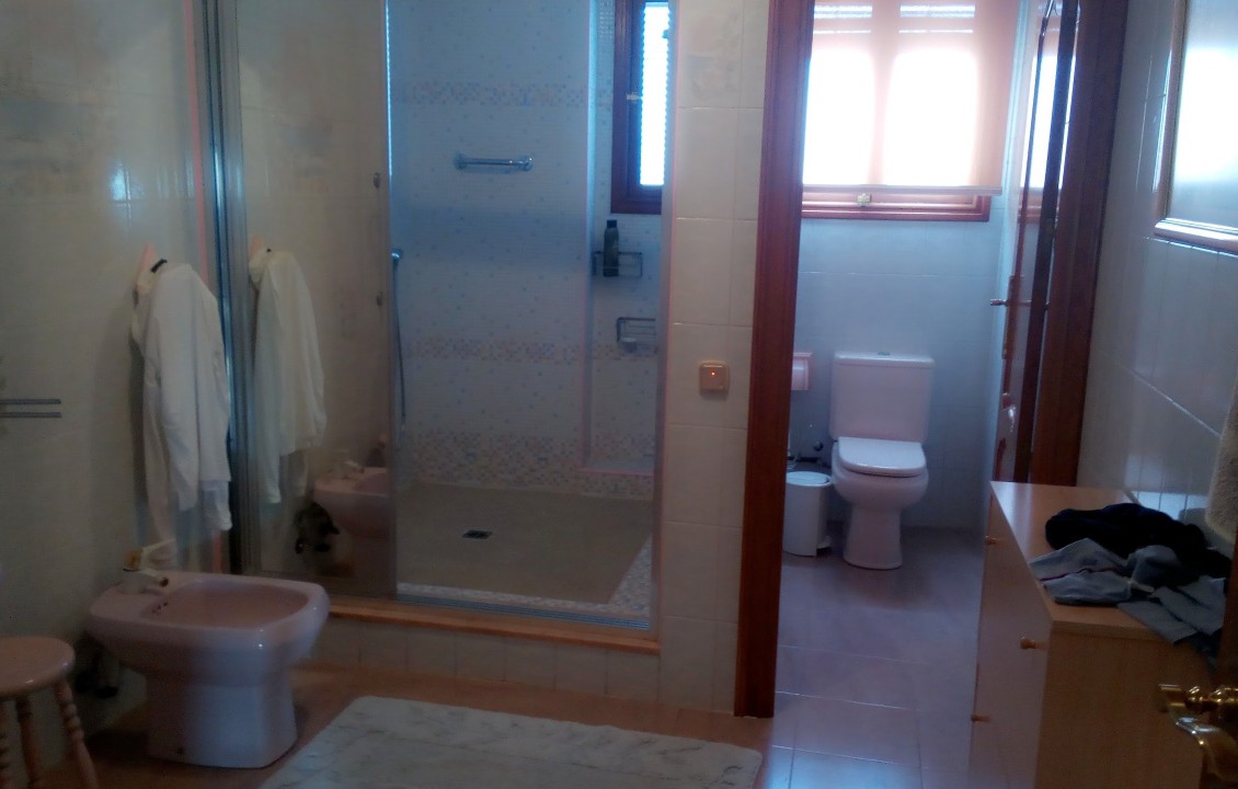 Bathroom. Alicante Holiday Lets